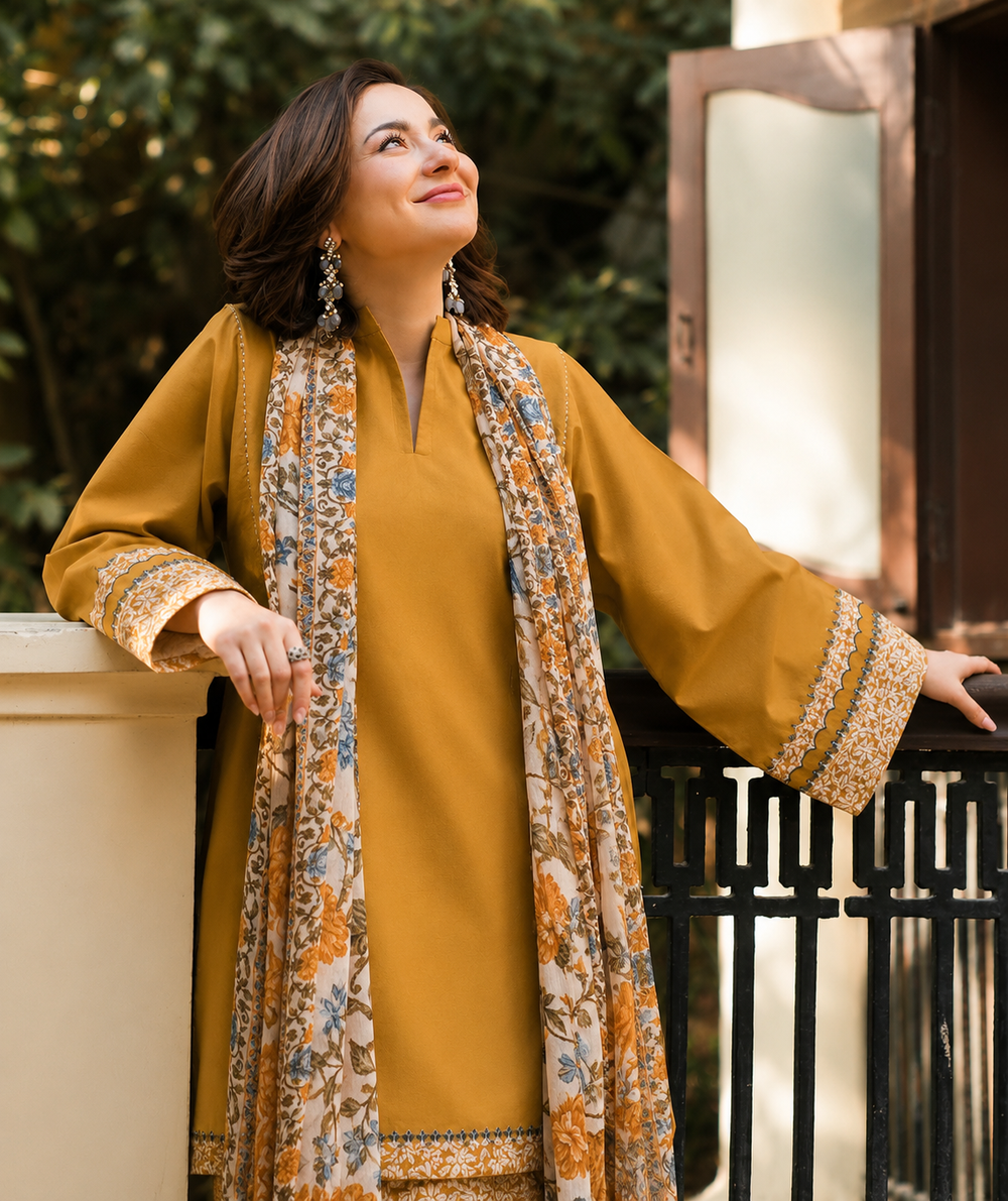 Lawn 3PC Unstitched Suit - BL