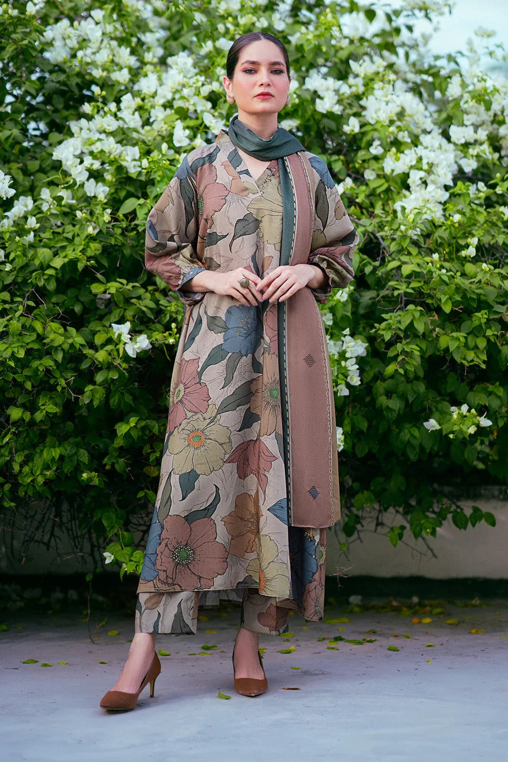 Unstitched Breeze Lawn Suit, All Over Stylish Printed Summer Wear Collection – Random Article Ref VG-77