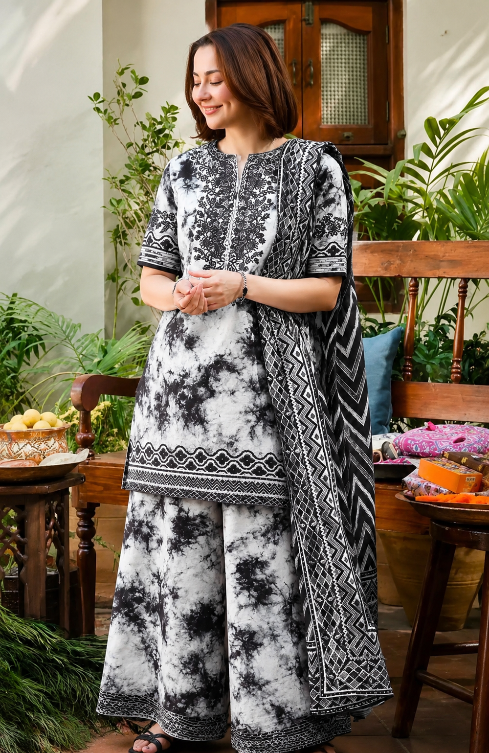 Lawn 3PC Unstitched Suit - BL