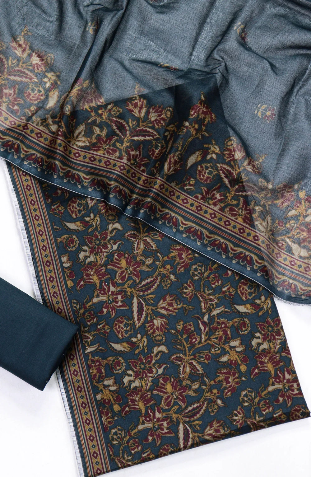 Printed Lawn Unstitched 3 Piece Suit